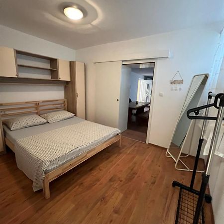 Apartmani Maksan Пакоштане Екстер'єр фото
