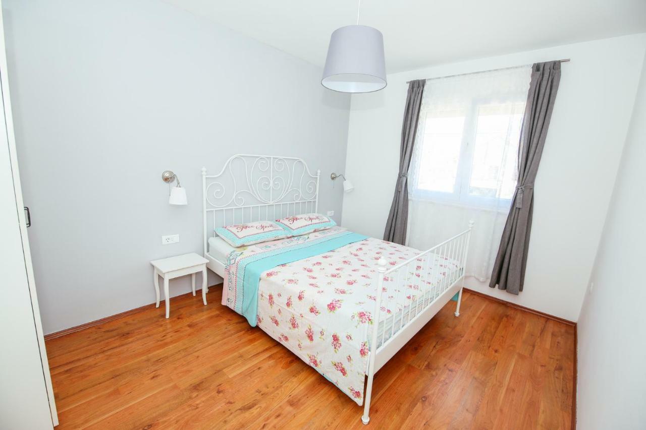 Apartmani Maksan Пакоштане Екстер'єр фото