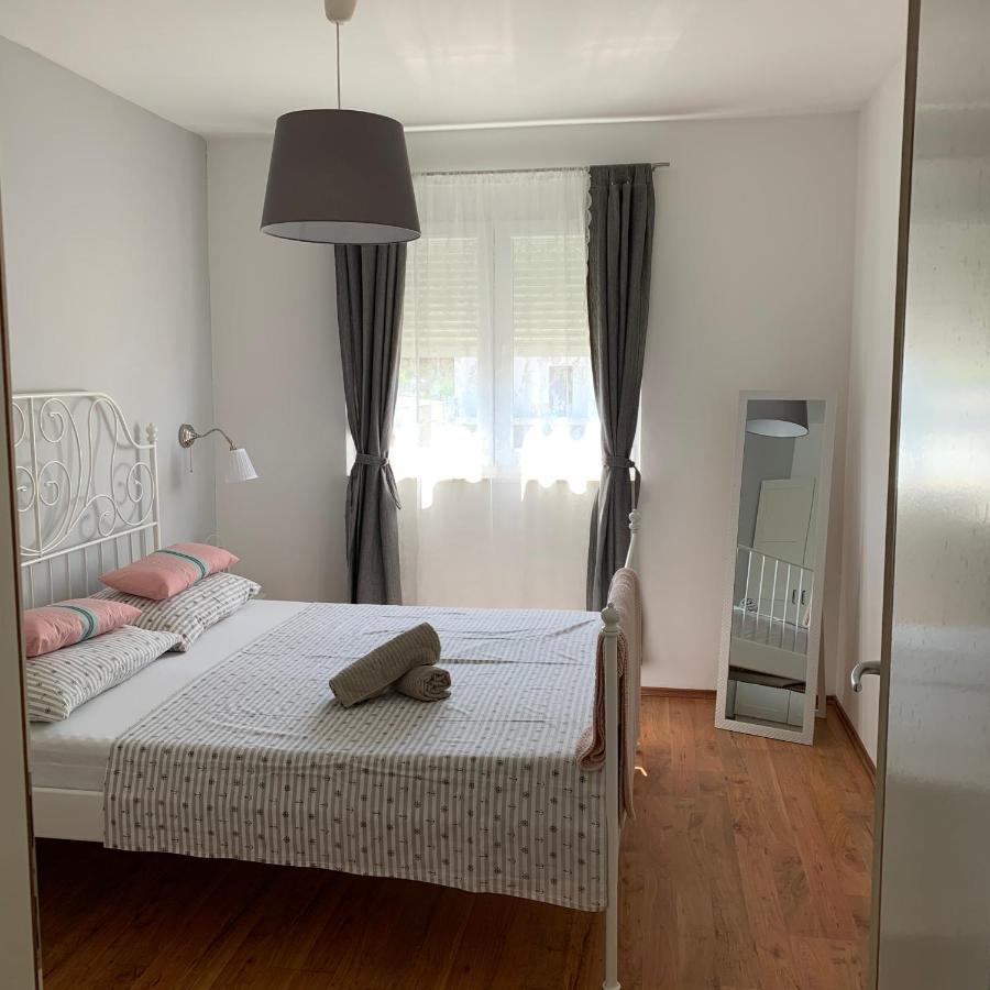 Apartmani Maksan Пакоштане Екстер'єр фото